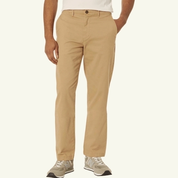 Amazon Essentials Khaki Athletic Stretch Pants 35W30L NWOT - Picture 1 of 7